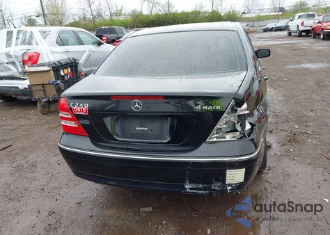 2004 Mercedes-Benz C 240 4Matic из США, поврежденный, VIN WDBRF81J74F451536